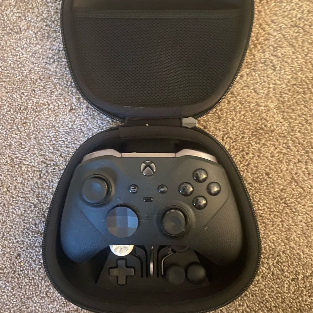 Xbox Wireless Controller in Black